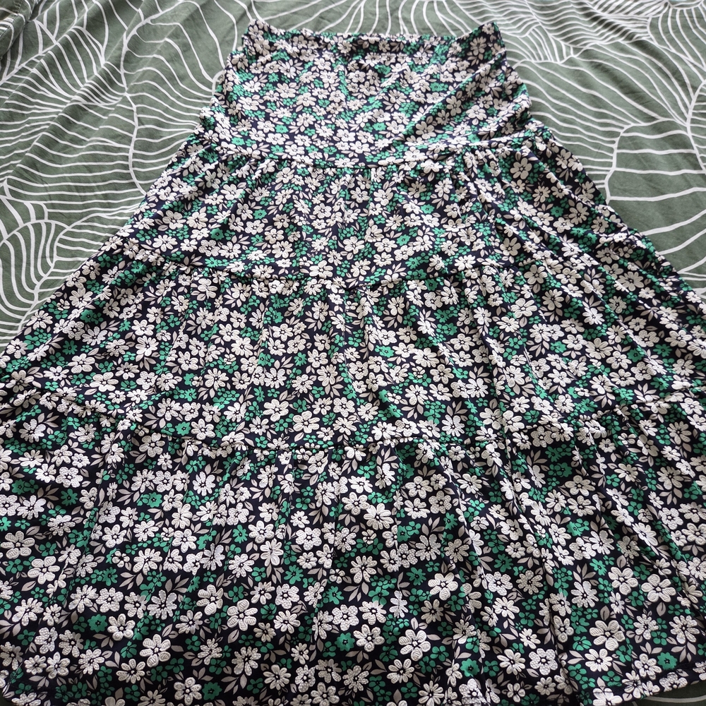 Floral Sleeveless Skirt